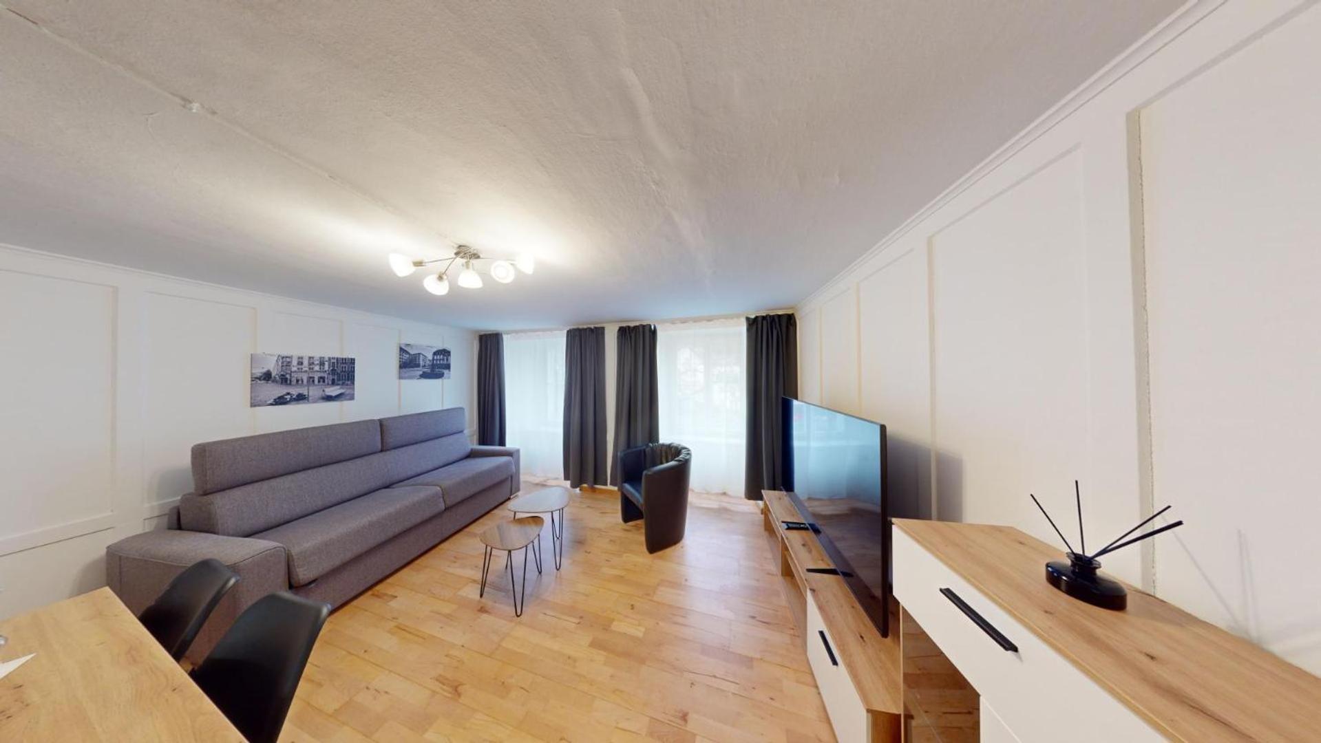 Zentrale 2,5 Altstadtwohnung - Boxspringbett - Smart Tv Chur Bagian luar foto