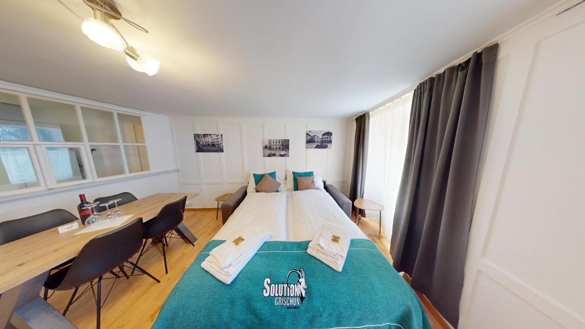 Zentrale 2,5 Altstadtwohnung - Boxspringbett - Smart Tv Chur Bagian luar foto
